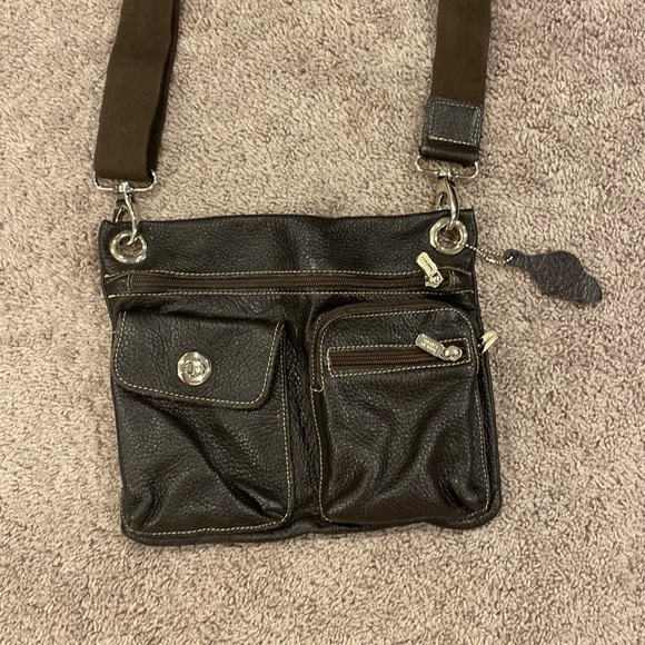Roots leather crossbody bag - Picture 1 of 5